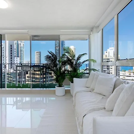 Large Waterfront Apartment In Surfers Paradise - Coasthm Gold Coast Exterior photo