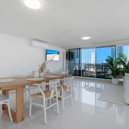Large Waterfront Apartment In Surfers Paradise - Coasthm Gold Coast Exterior photo